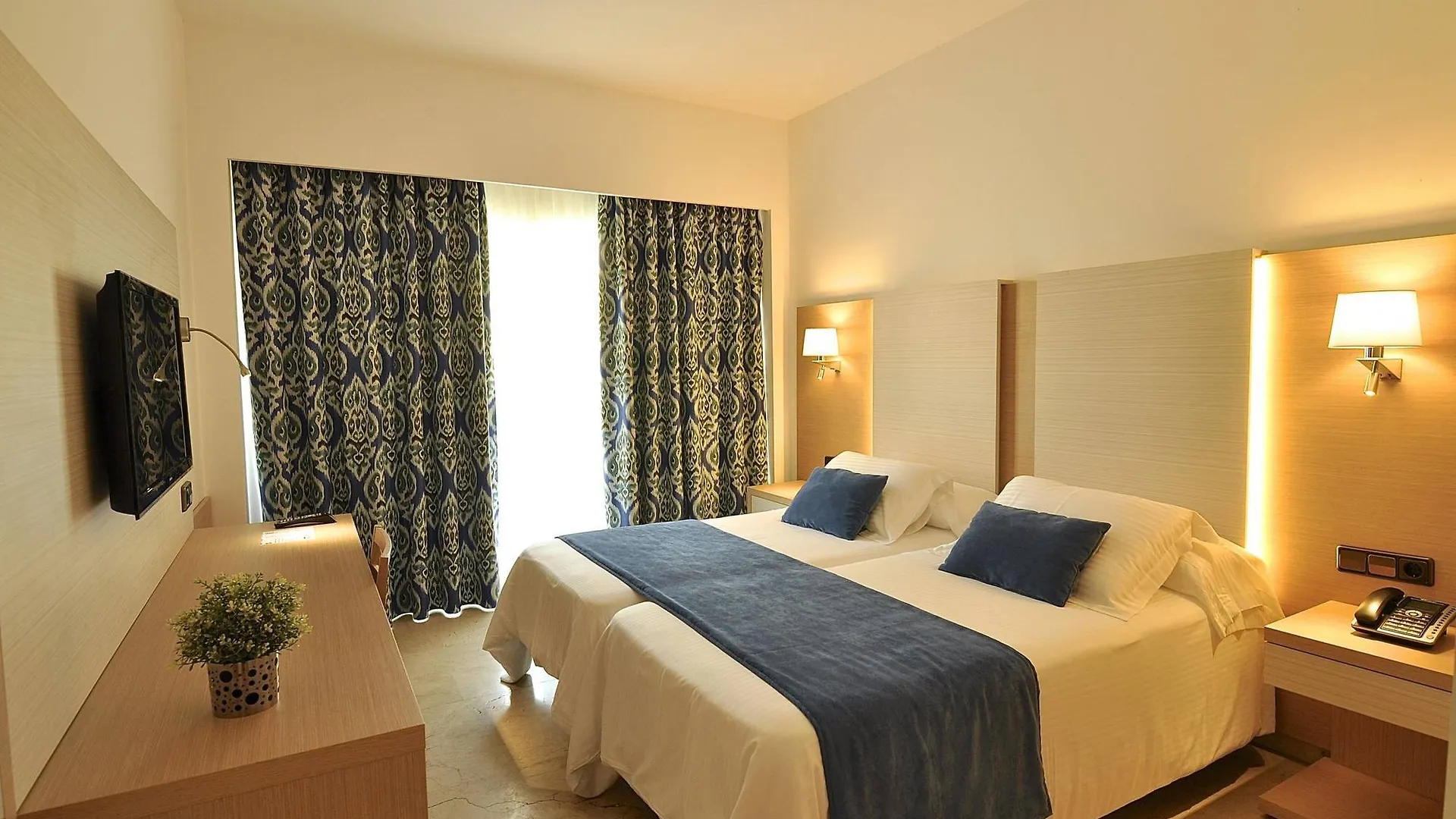 Ipanema Park Hotel El Arenal  3*, El Arenal (Mallorca)